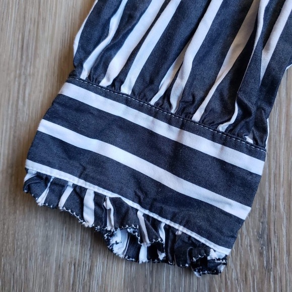 Cute J.Crew off the shoulder top - Picture 6 of 13